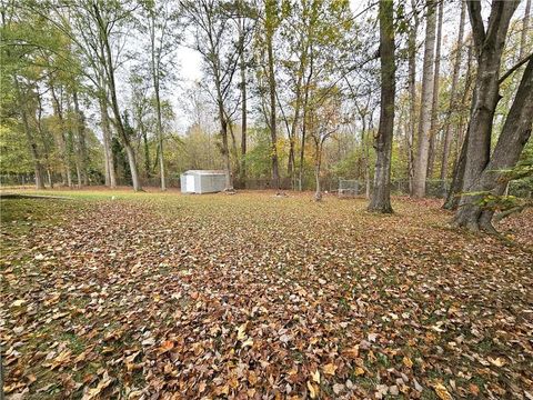 A home in Powder Springs