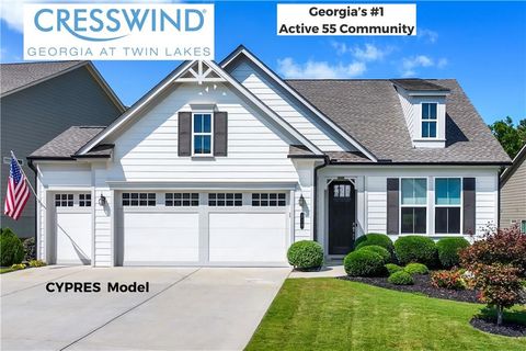 Homes For Sale - 215 Silver Court<br/> Hoschton, GA 30548