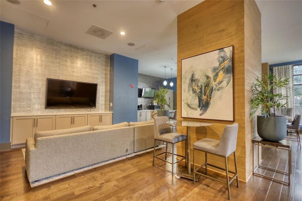 795 HAMMOND Drive #506