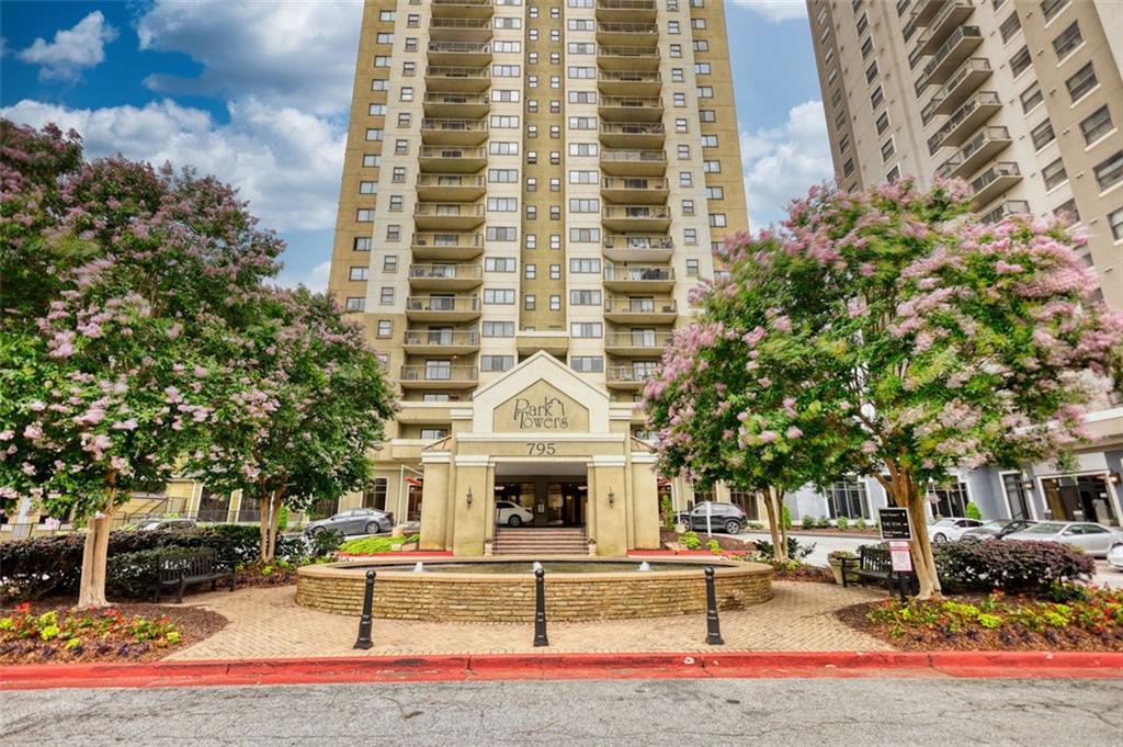 795 HAMMOND Drive #506