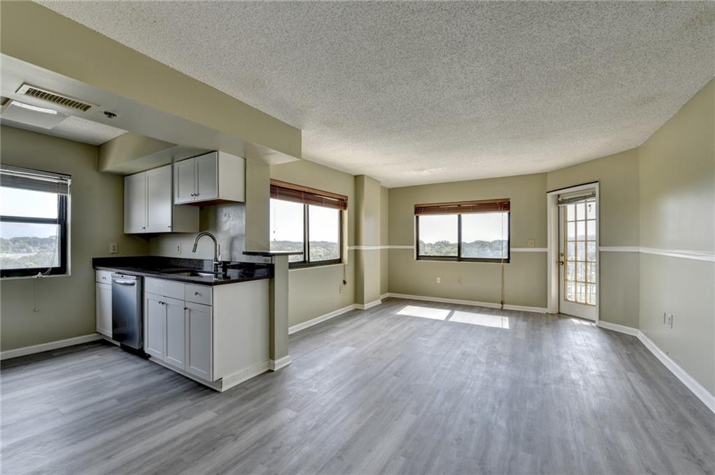 Park Towers - Residential