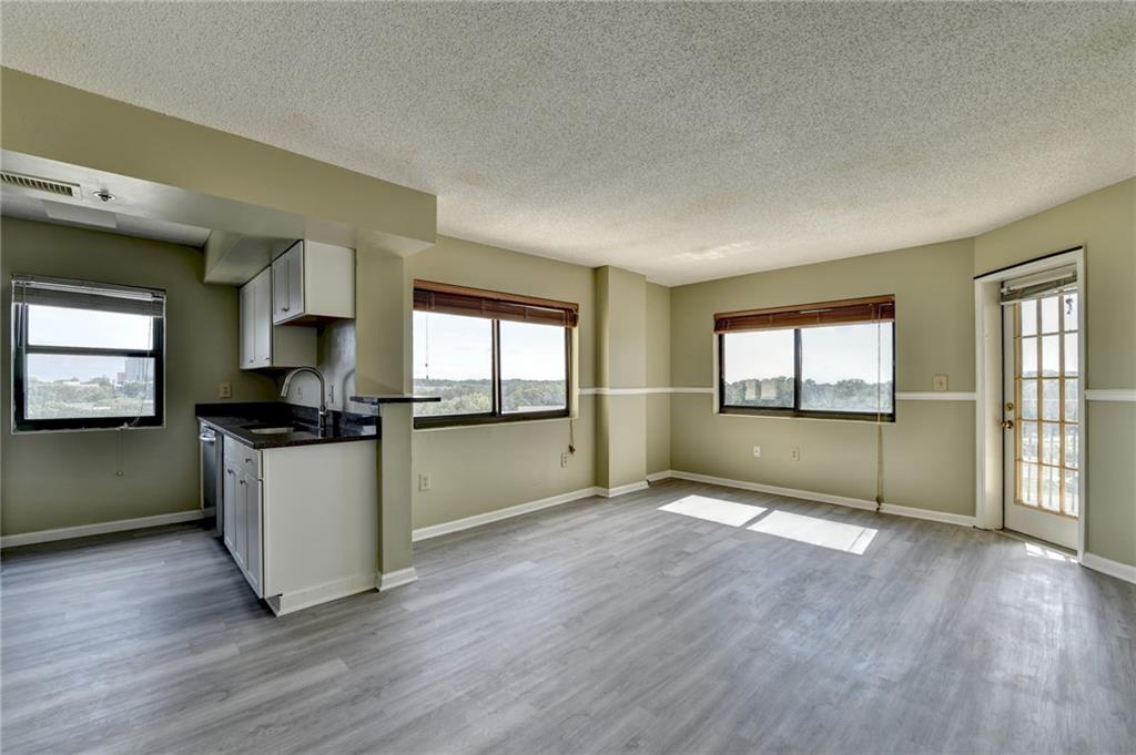 Park Towers - Residential