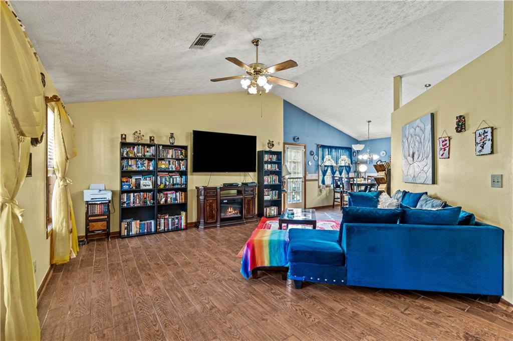 4118 Burgundy Way, Flowery Branch, Georgia image 5