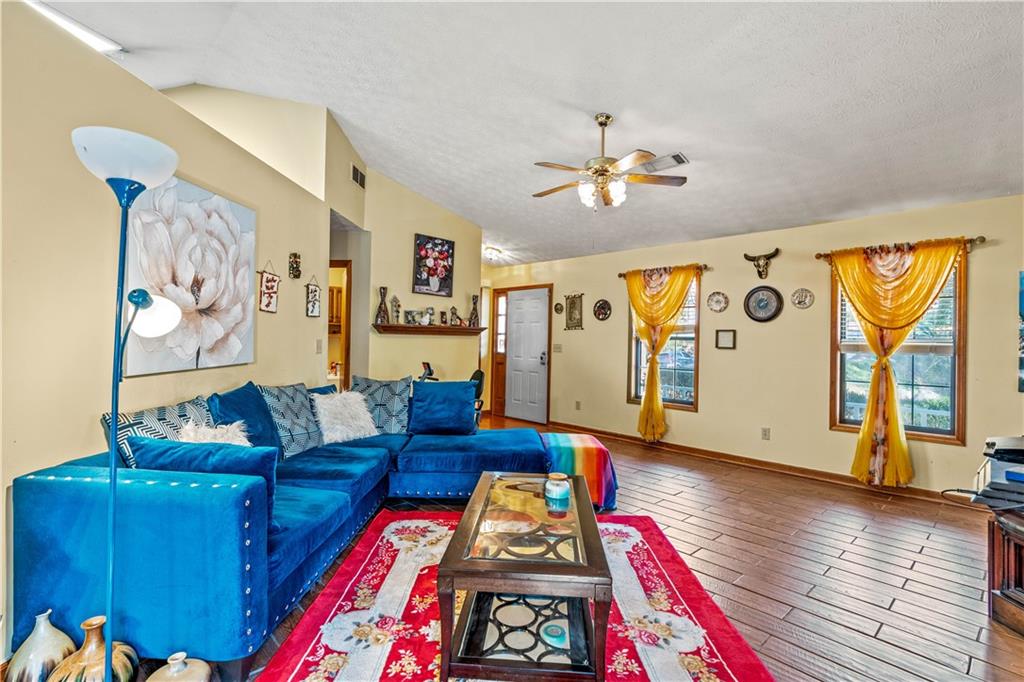 4118 Burgundy Way, Flowery Branch, Georgia image 6