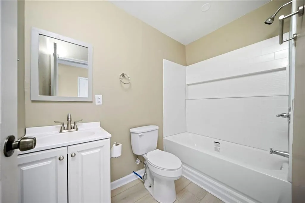 Atlanta, Georgia 30315, United States, 3 Bedrooms Bedrooms, ,3 BathroomsBathrooms,Residential,Active,94984