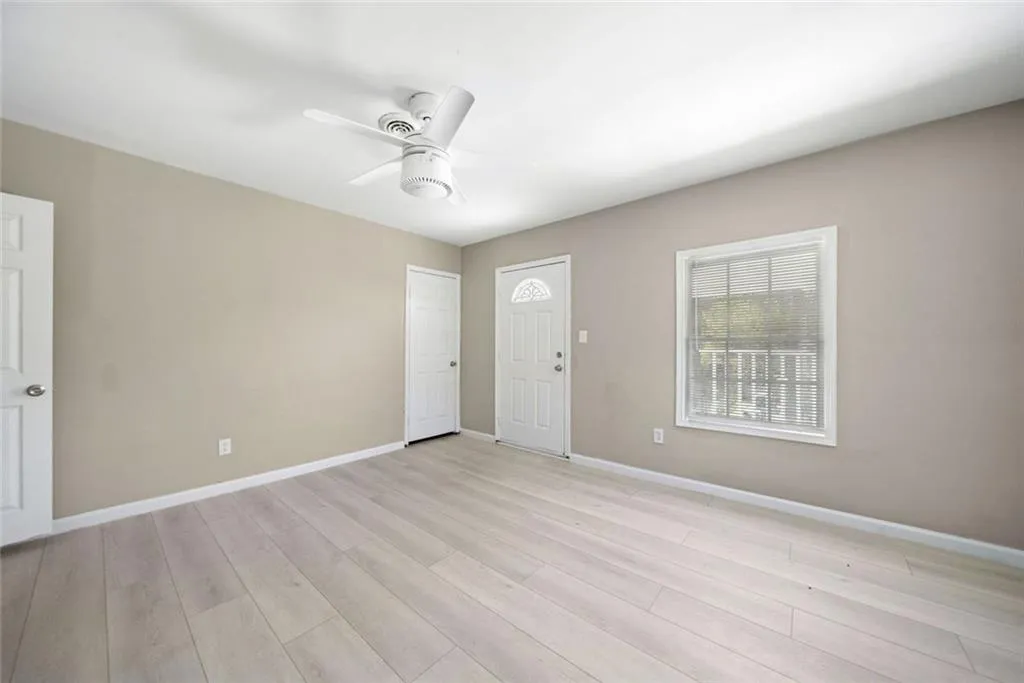 Atlanta, Georgia 30315, United States, 3 Bedrooms Bedrooms, ,3 BathroomsBathrooms,Residential,Active,94984