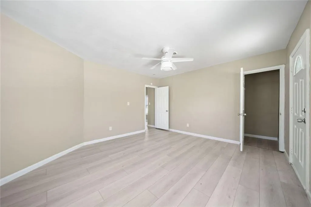 Atlanta, Georgia 30315, United States, 3 Bedrooms Bedrooms, ,3 BathroomsBathrooms,Residential,Active,94984