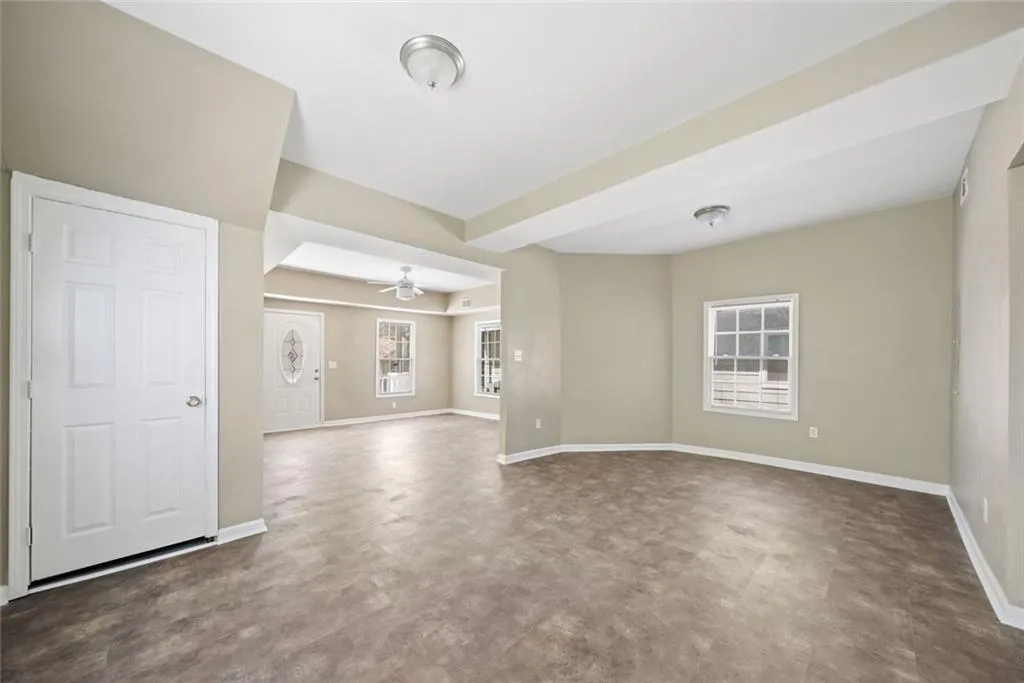 Atlanta, Georgia 30315, United States, 3 Bedrooms Bedrooms, ,3 BathroomsBathrooms,Residential,Active,94984