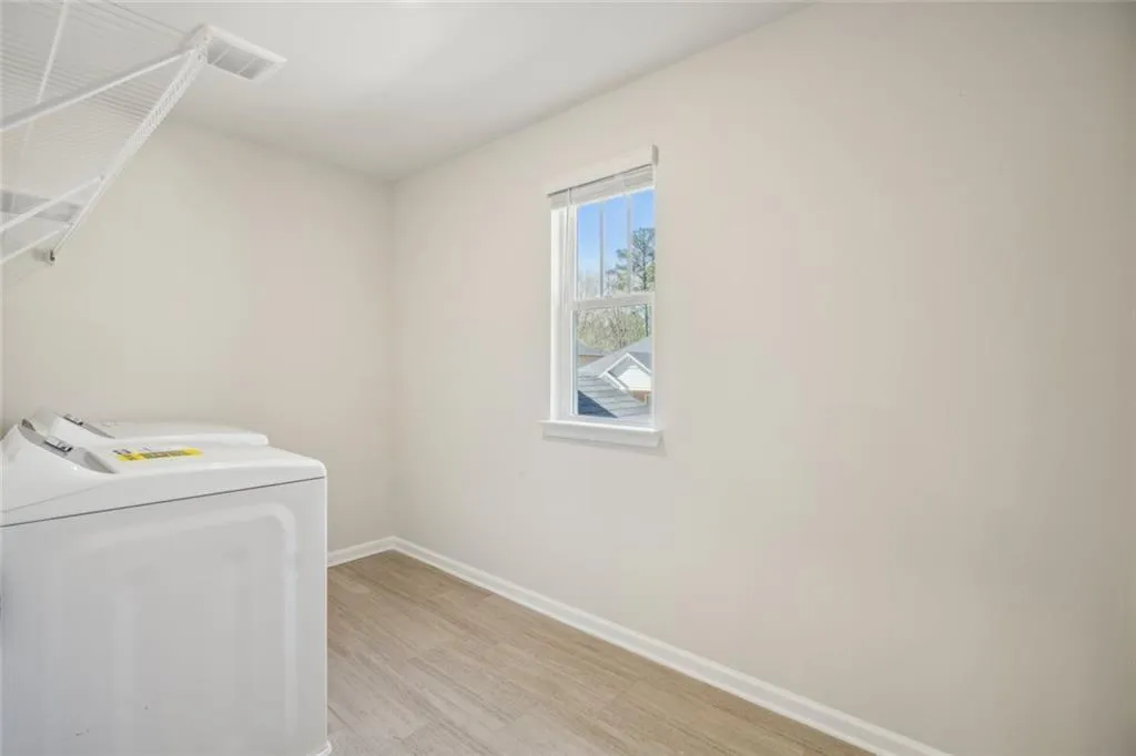 Dawsonville, Georgia 30534, United States, 4 Bedrooms Bedrooms, ,3 BathroomsBathrooms,Residential,Active,107820