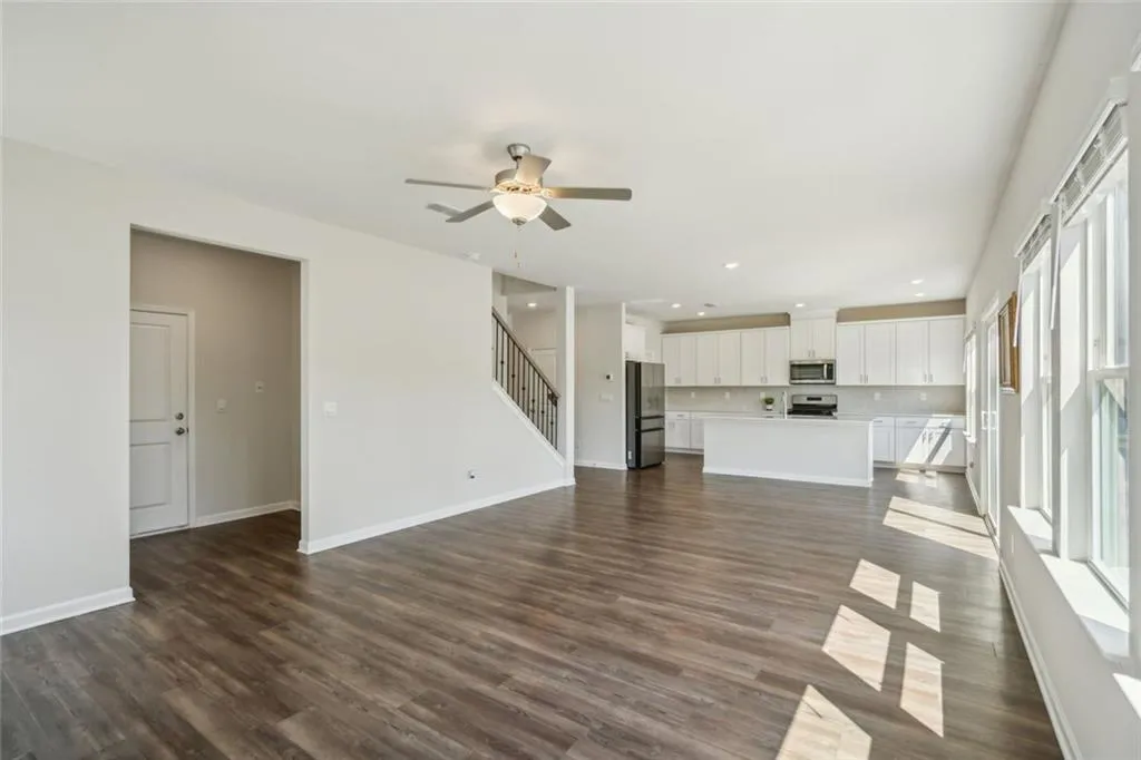 Dawsonville, Georgia 30534, United States, 4 Bedrooms Bedrooms, ,3 BathroomsBathrooms,Residential,Active,107820