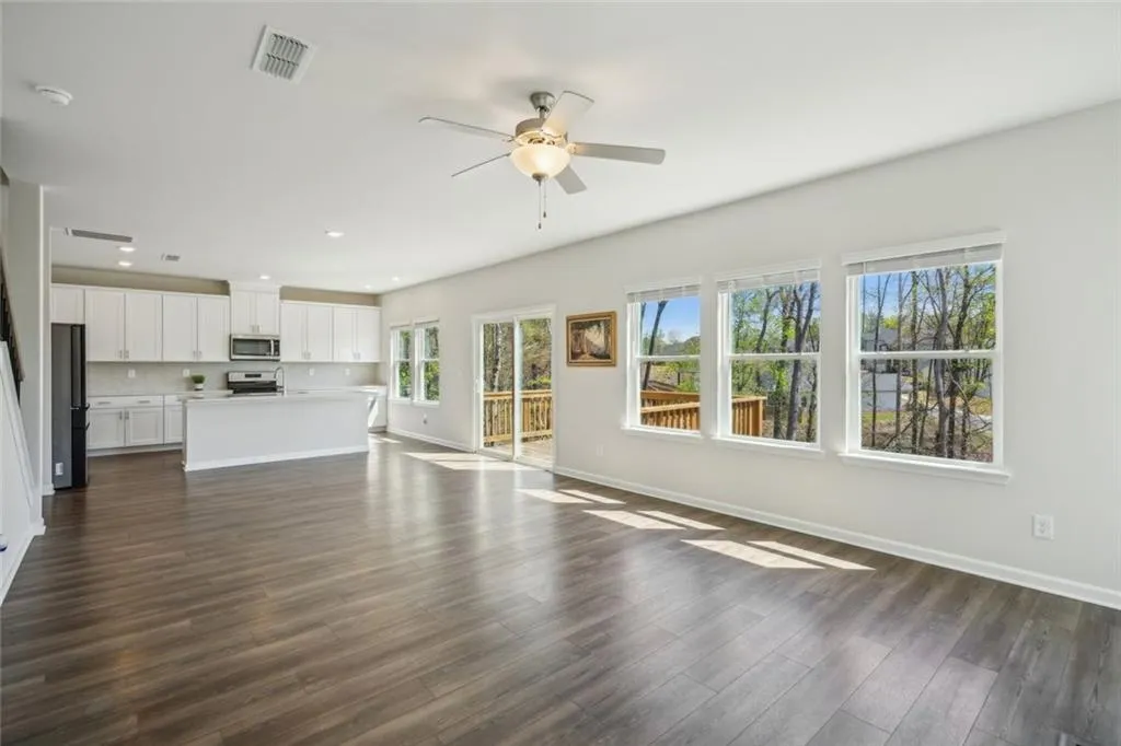 Dawsonville, Georgia 30534, United States, 4 Bedrooms Bedrooms, ,3 BathroomsBathrooms,Residential,Active,107820