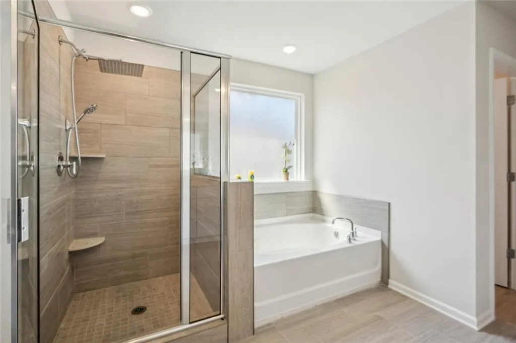 Dawsonville, Georgia 30534, United States, 4 Bedrooms Bedrooms, ,3 BathroomsBathrooms,Residential,Active,107820