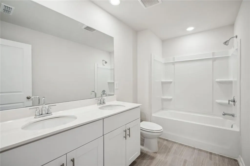 Dawsonville, Georgia 30534, United States, 4 Bedrooms Bedrooms, ,3 BathroomsBathrooms,Residential,Active,107820