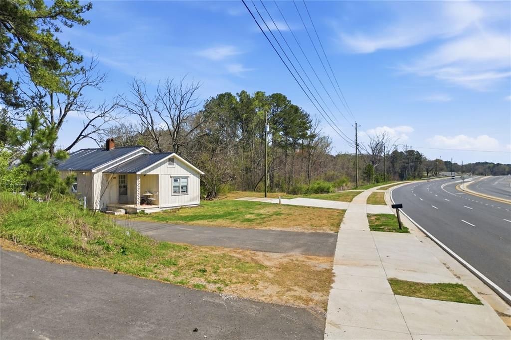 3823 Cumming Highway