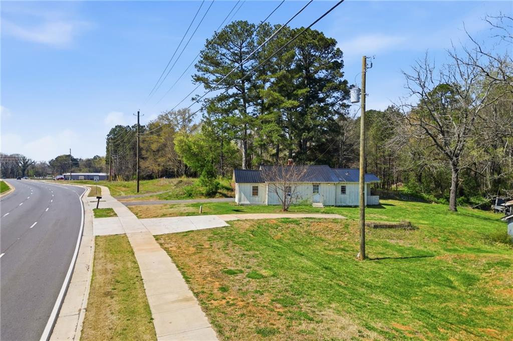 3823 Cumming Highway