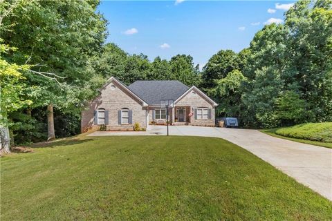 Homes For Sale - 6426 Kettle Creek Way<br/> Flowery Branch, GA 30542
