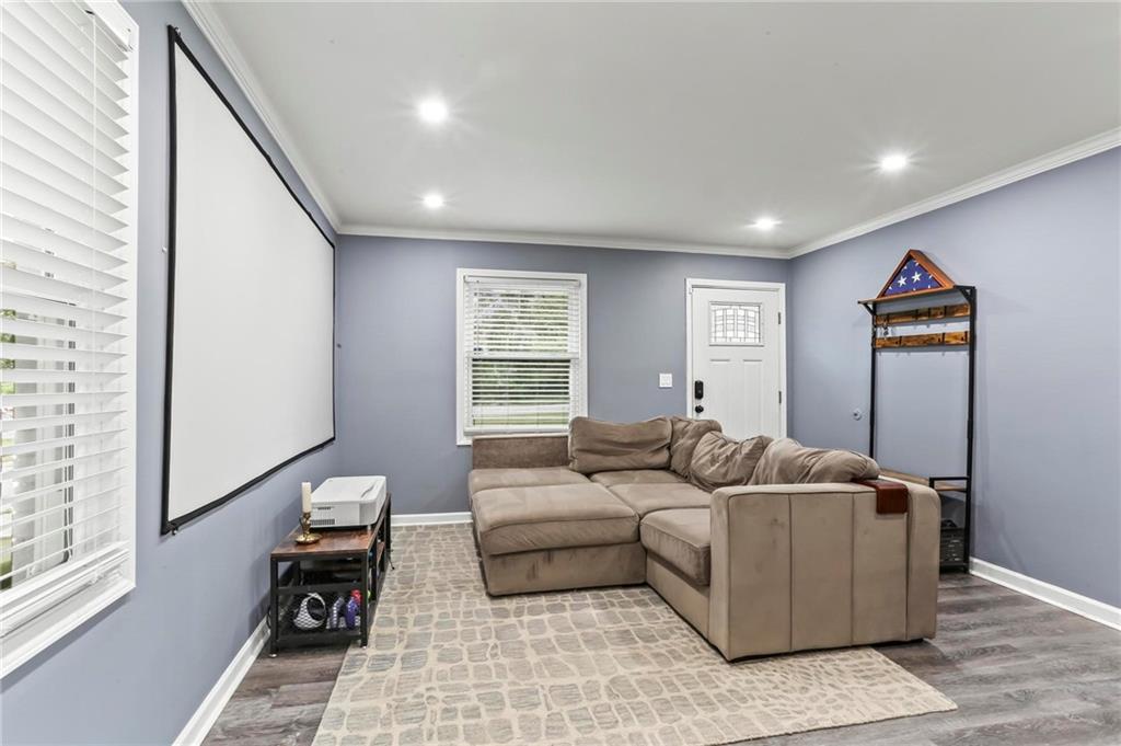 3048 Cottonwood Drive, Atlanta, Georgia image 3