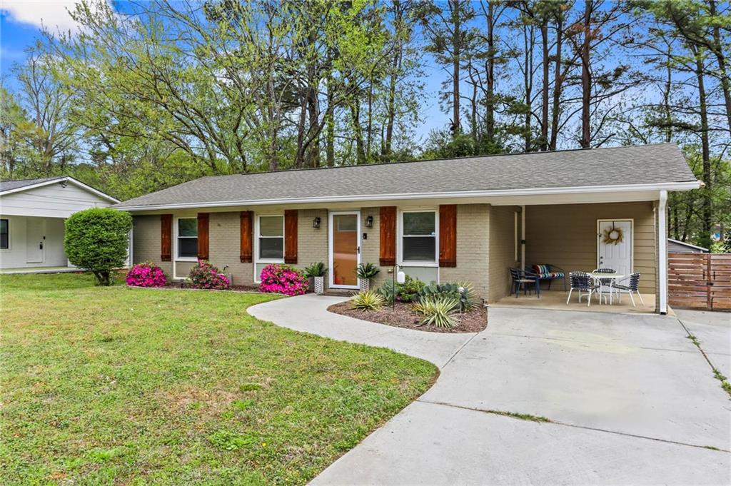3048 Cottonwood Drive, Atlanta, Georgia image 2