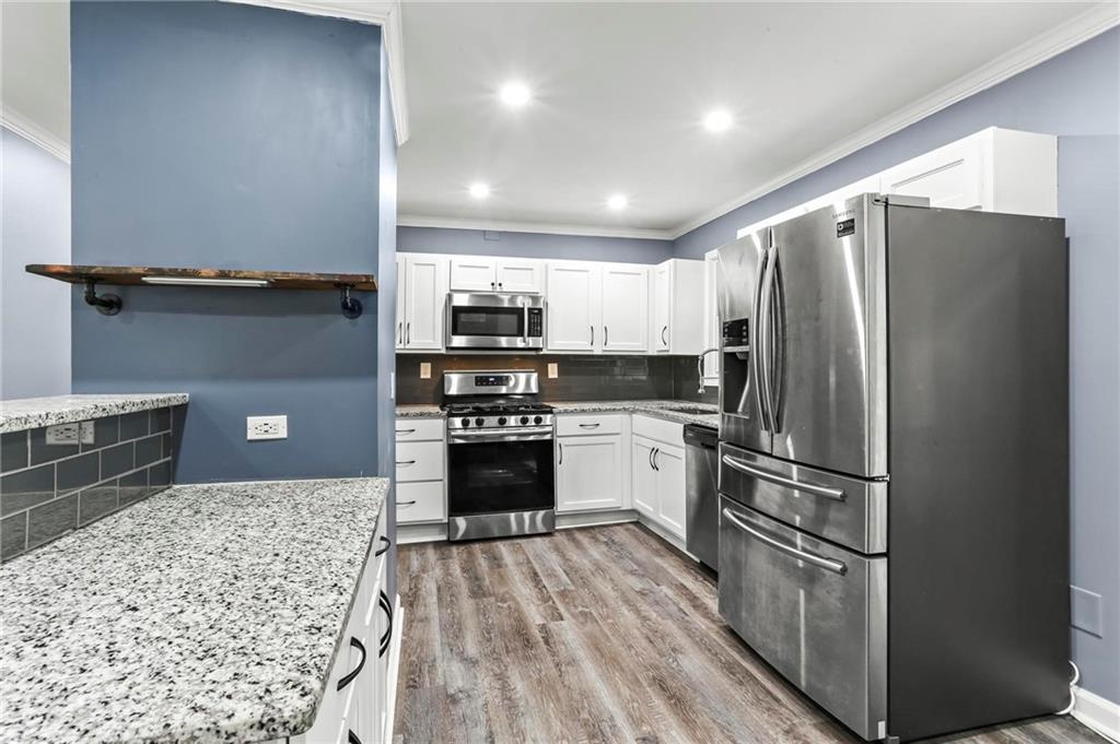 3048 Cottonwood Drive, Atlanta, Georgia image 7