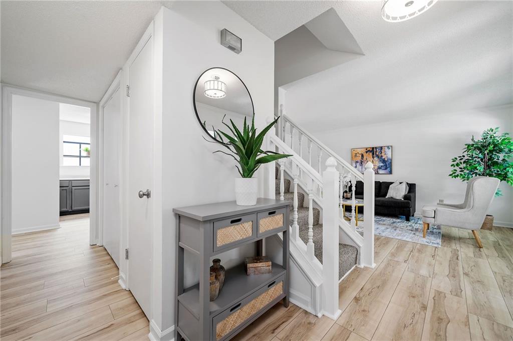 10490 Willow View Circle