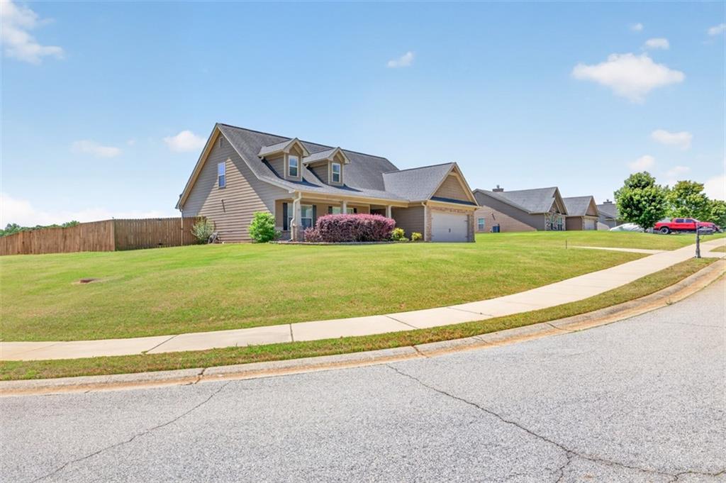 690 Lake Vista Drive