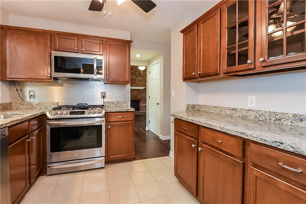 Country Place East - Residential Lease