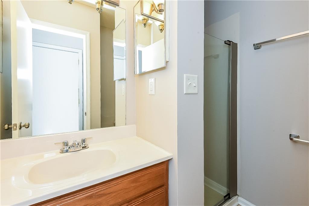 Country Place East - Residential Lease