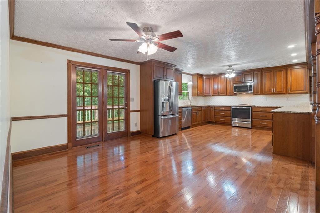 48 Saddle Field Circle, Cartersville, Georgia image 5