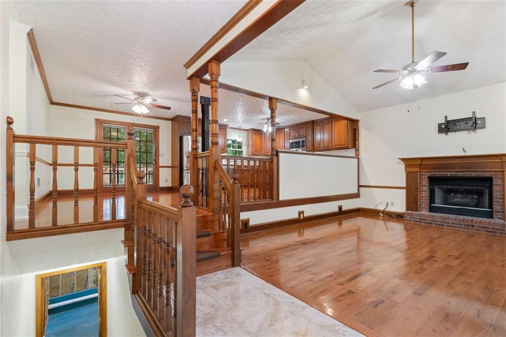 48 Saddle Field Circle, Cartersville, Georgia image 2