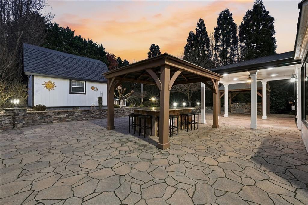 7108 Roselake Circle