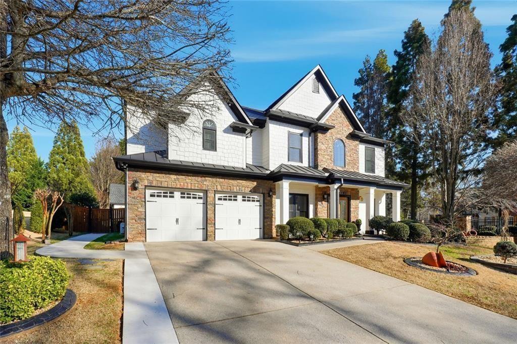 7108 Roselake Circle