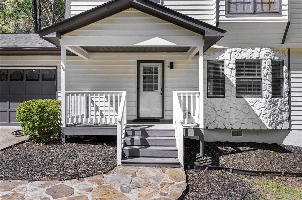 976 Walnut Drive
