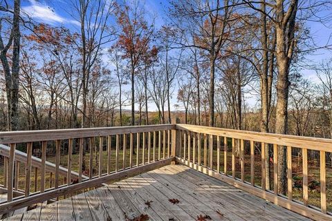 A home in Mineral Bluff