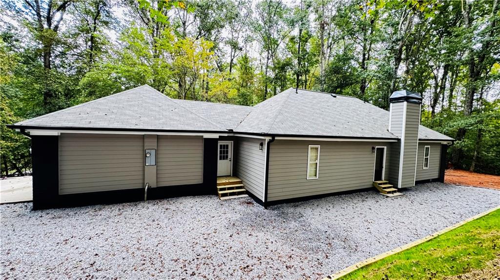 77 Lakeview Court