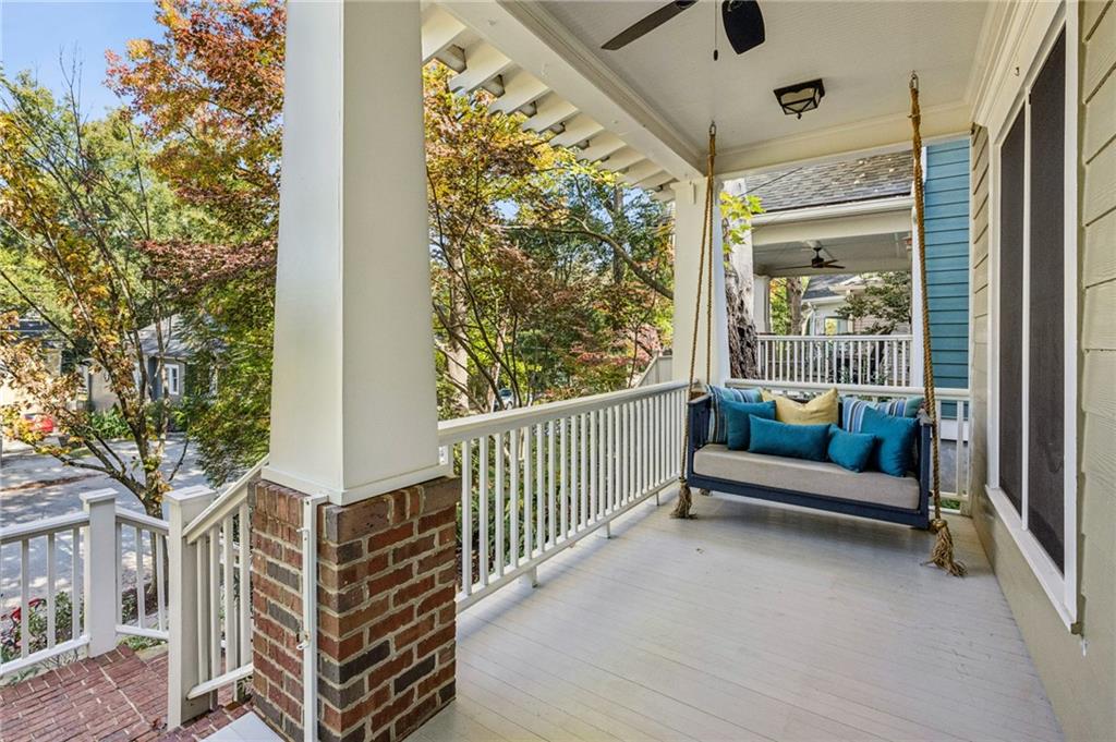 923 Austin Avenue NE