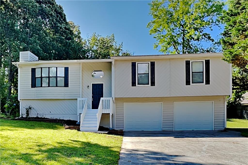 Welcome to 2478 Wood Meadows Dr SW, a charming single-family home nestled in the desirable Marietta area of Georgia.
This lovely property offers:
• Approximately 1,922 square feet of living space
• 4 bedrooms and 2.5 bathrooms
• Attached two-car garage
• Open main living area with hardwood floors
• Spacious family room with fireplace
• Updated kitchen featuring granite countertops and stainless steel appliances
• Large deck for outdoor dining and lounging
• Fenced-in grassy area ideal for pets or play
• Mature trees providing privacy and shade
This home is just minutes from shopping, dining, and entertainment.
Don't miss this opportunity to make 2478 Wood Meadows Dr SW your new home sweet home in Marietta!