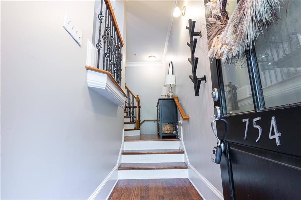 Clifton Heights Revision 01 - Residential Lease