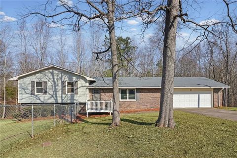 Homes For Sale - 101 Dock Hyde Road<br/> Carrollton, GA 30116