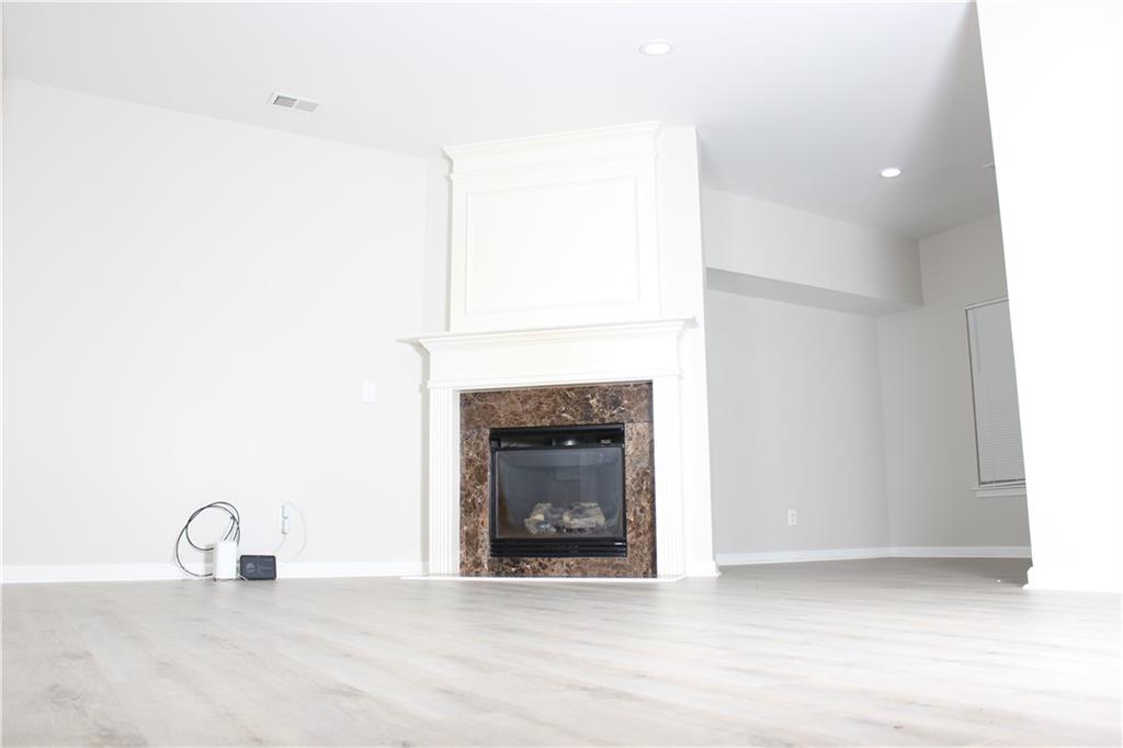 NEW HAVEN - Residential Lease