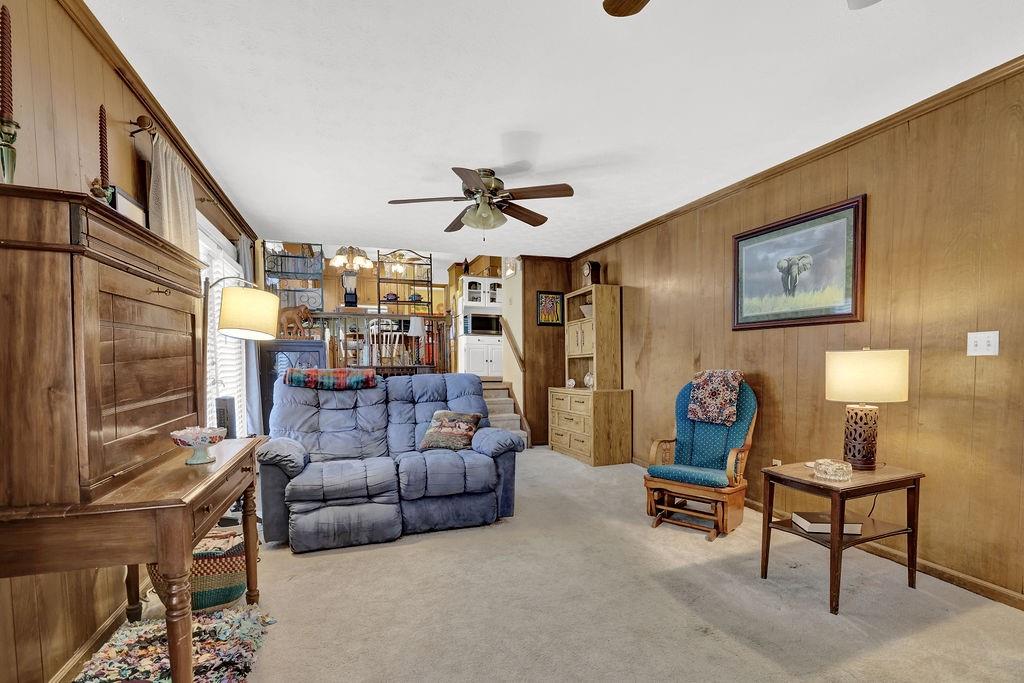 4916 Oak Grove Drive