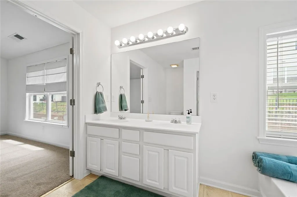 Marietta, Georgia 30066, United States, 3 Bedrooms Bedrooms, ,3 BathroomsBathrooms,Residential,Active,150797