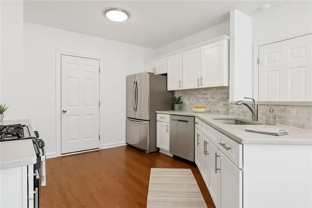 Marietta, Georgia 30066, United States, 3 Bedrooms Bedrooms, ,3 BathroomsBathrooms,Residential,Active,150797