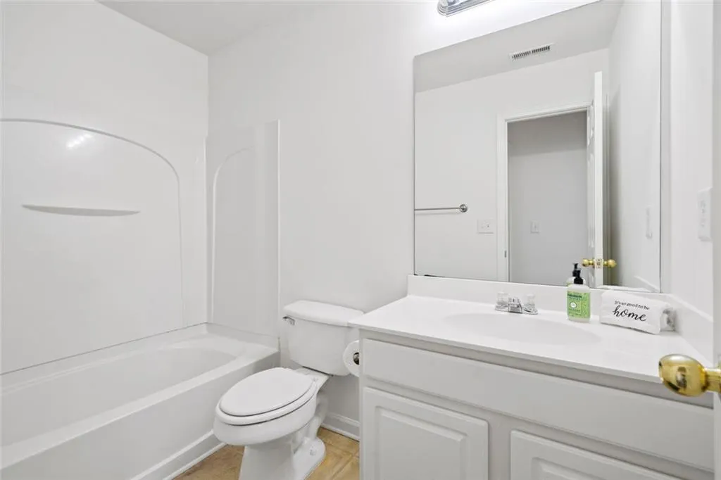 Marietta, Georgia 30066, United States, 3 Bedrooms Bedrooms, ,3 BathroomsBathrooms,Residential,Active,150797