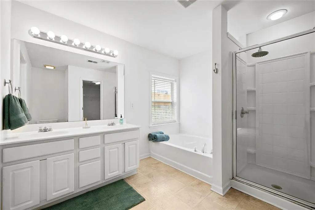 Marietta, Georgia 30066, United States, 3 Bedrooms Bedrooms, ,3 BathroomsBathrooms,Residential,Active,150797