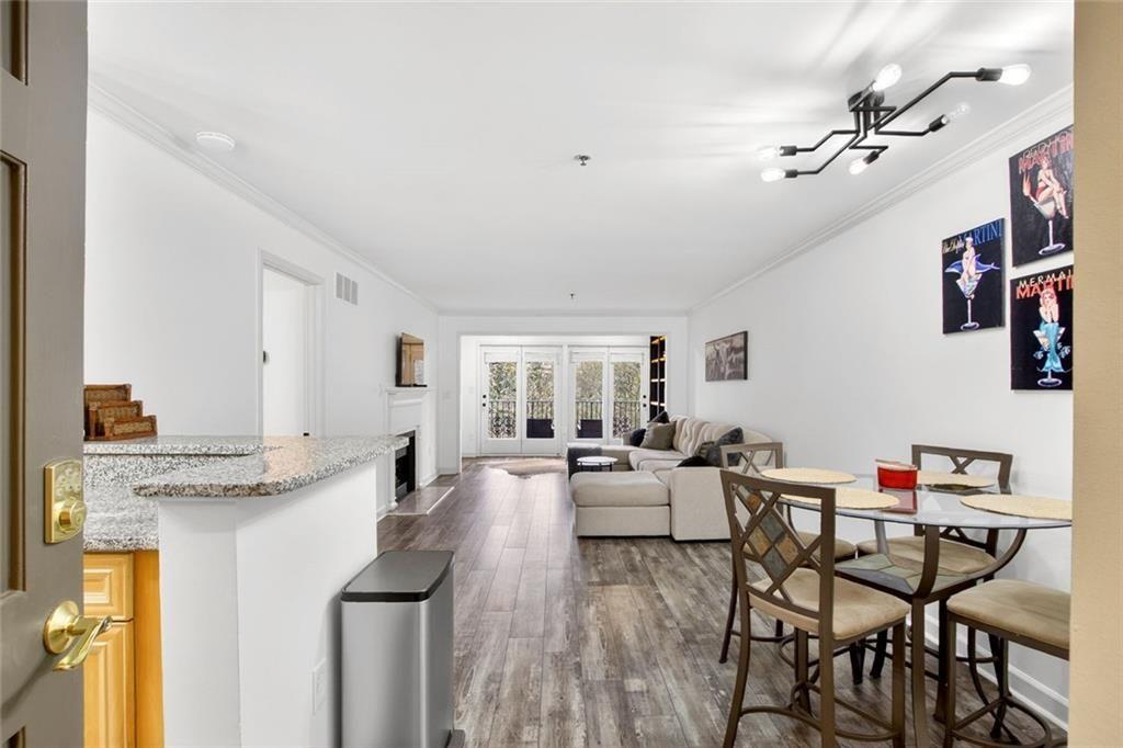 3203 Lenox Road NE 32