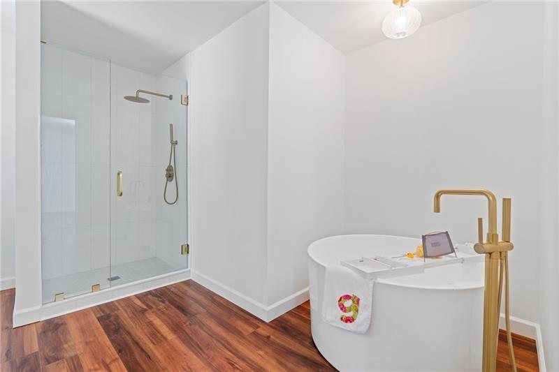 Pine Creek - Residential