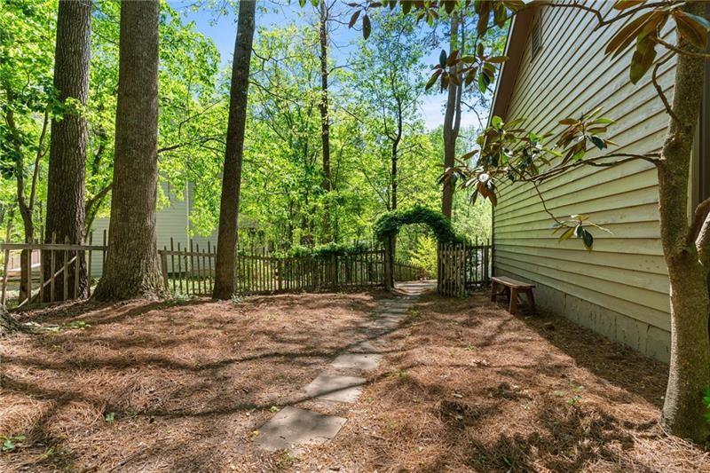 Pine Creek - Residential