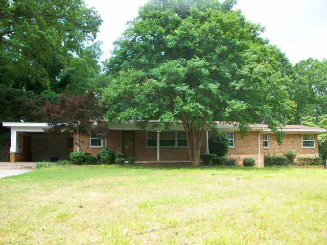 Photo 1 of 12 — 1059 Lakemont Drive, Gainesville, GA 30501
