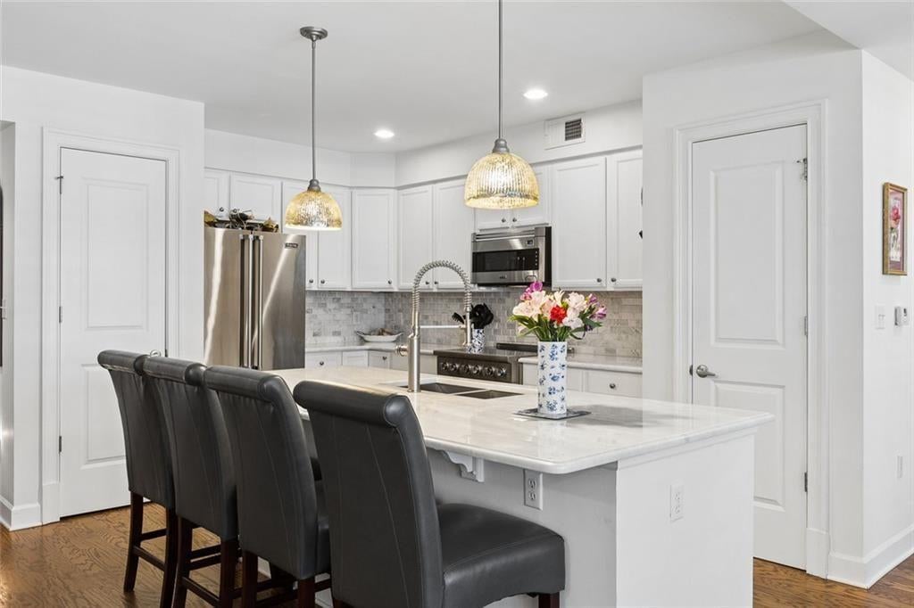 200 River Vista Drive 633