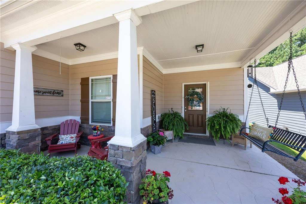 429 Hawthorne Ridge Circle